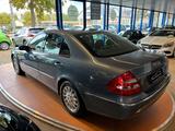 Mercedes-Benz E 200 Lim. /Autom./71TKM/Navi - gebrauchte Mercedes-Benz E-Klasse aus dem Jahr 2005