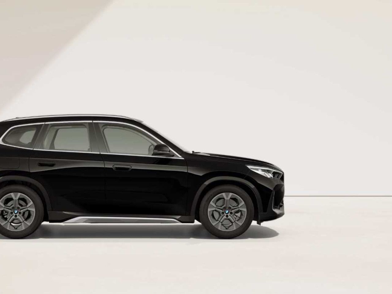BMW iX1 - Bild 3