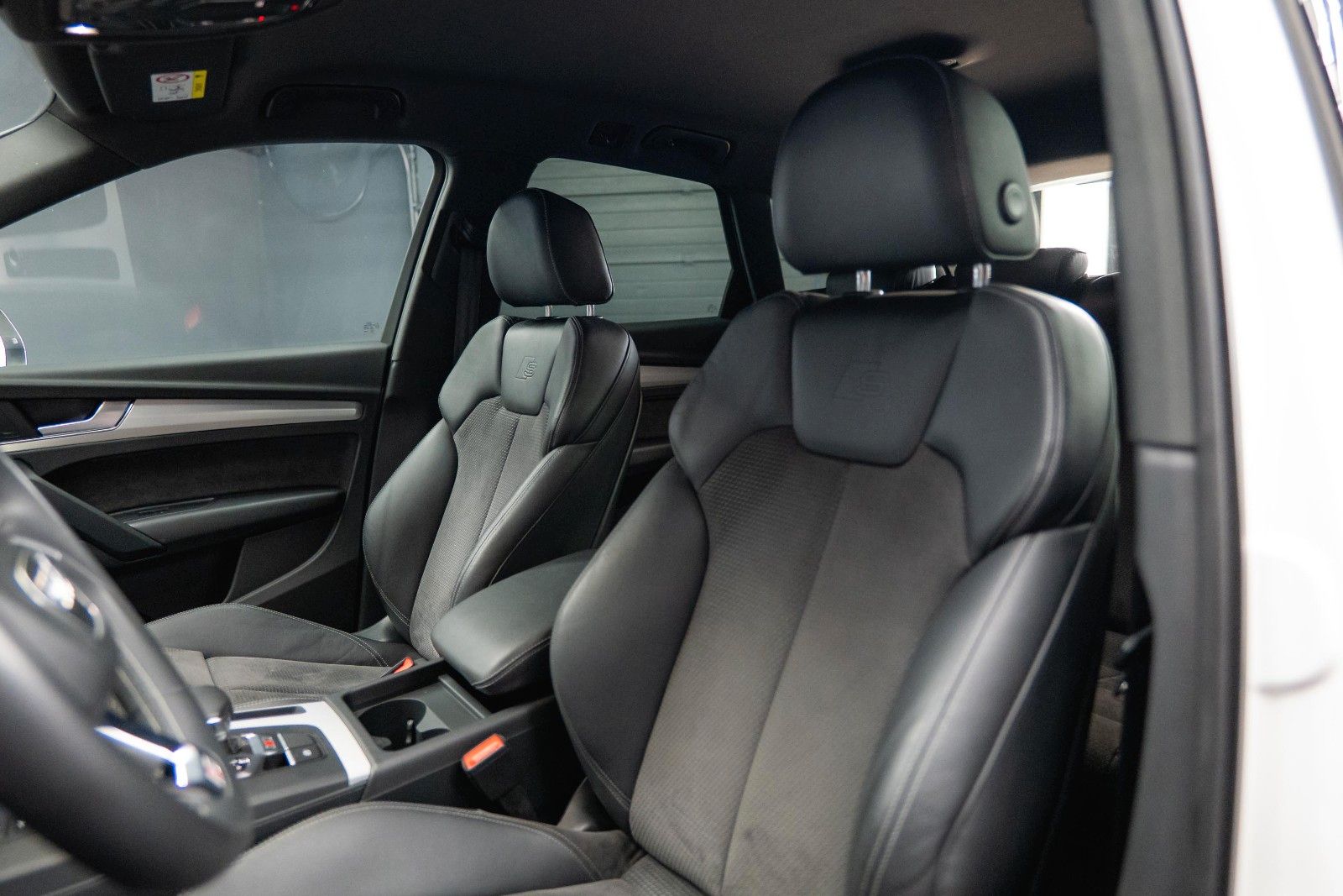 Fahrzeugabbildung Audi SQ5 3.0 TDI quattro Optik-Paket Schwarz *LED*19%