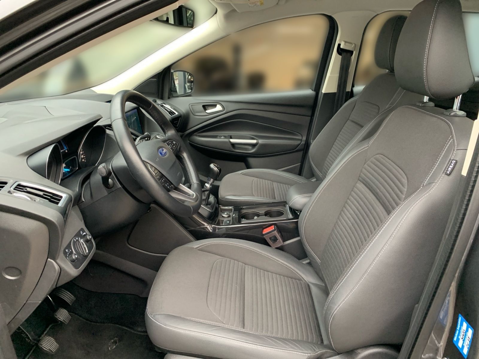 Fahrzeugabbildung Ford Kuga 1.5 EcoBoost Titanium 4x2 Start/Stopp 1Hd