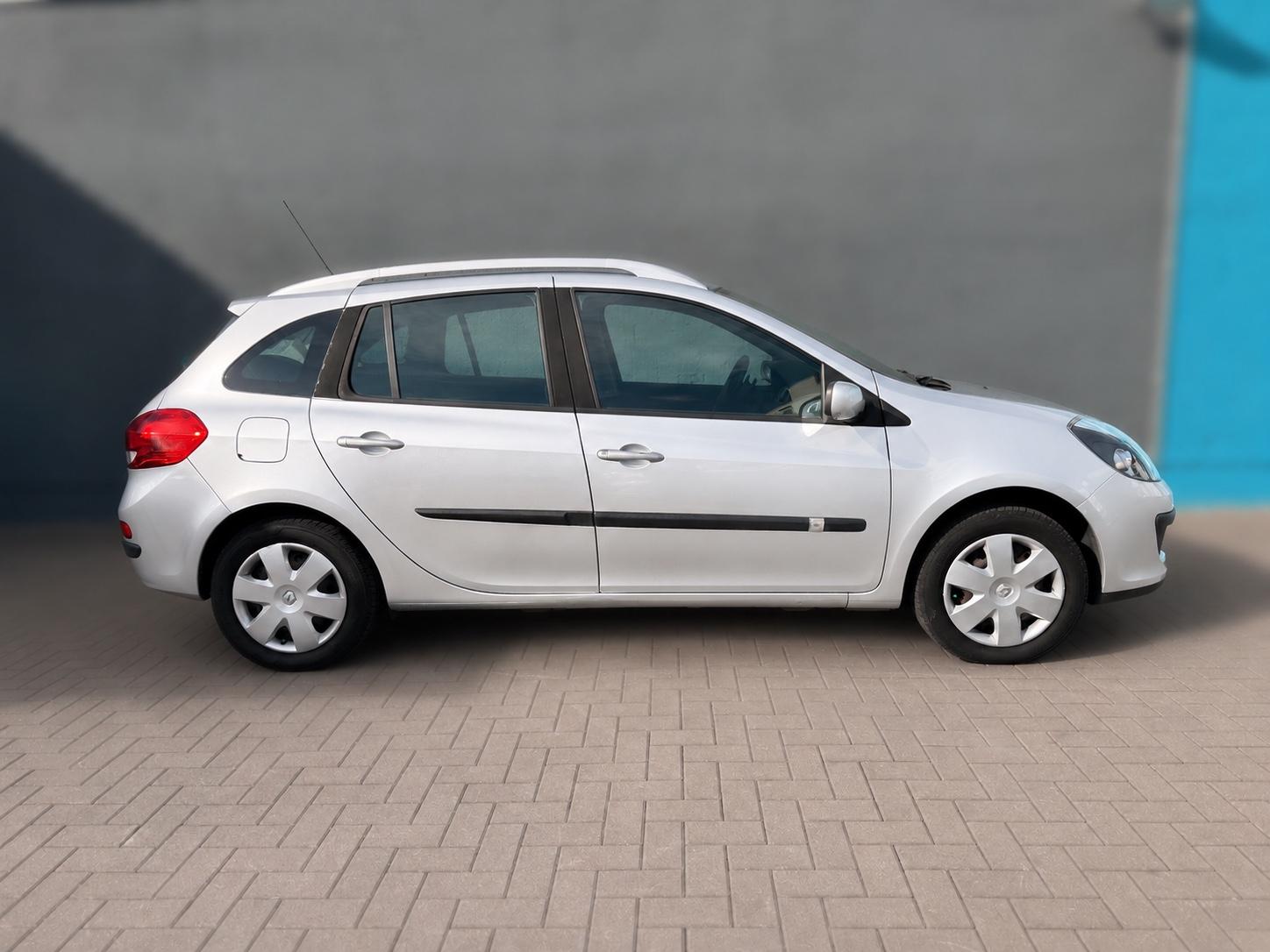 Renault Clio 2010 — photo 7