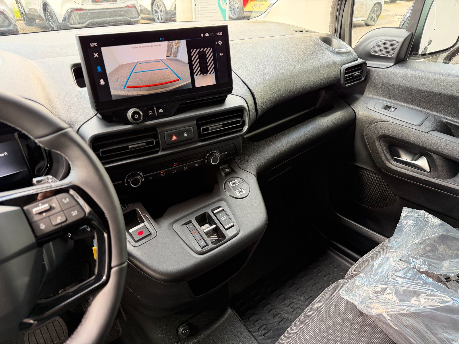 Fahrzeugabbildung Opel Combo E Cargo M 130PS Diesel/Automatik!