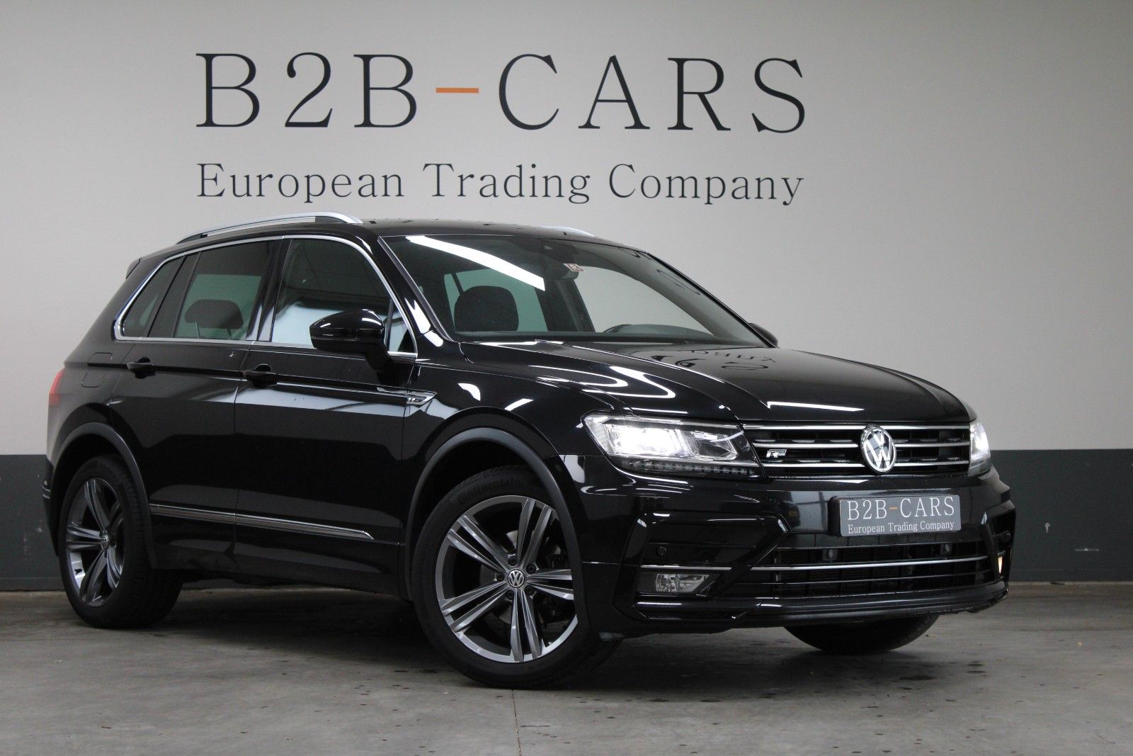 Volkswagen Tiguan 1.5 TSI DSG R-Line | LED | AHK