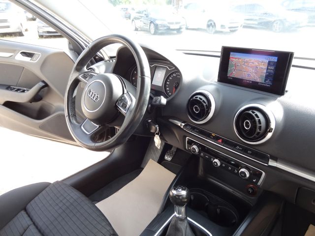 Fahrzeugabbildung Audi A3 Sportback ambition/18-Zoll/Navi/Xenon/SitzH/