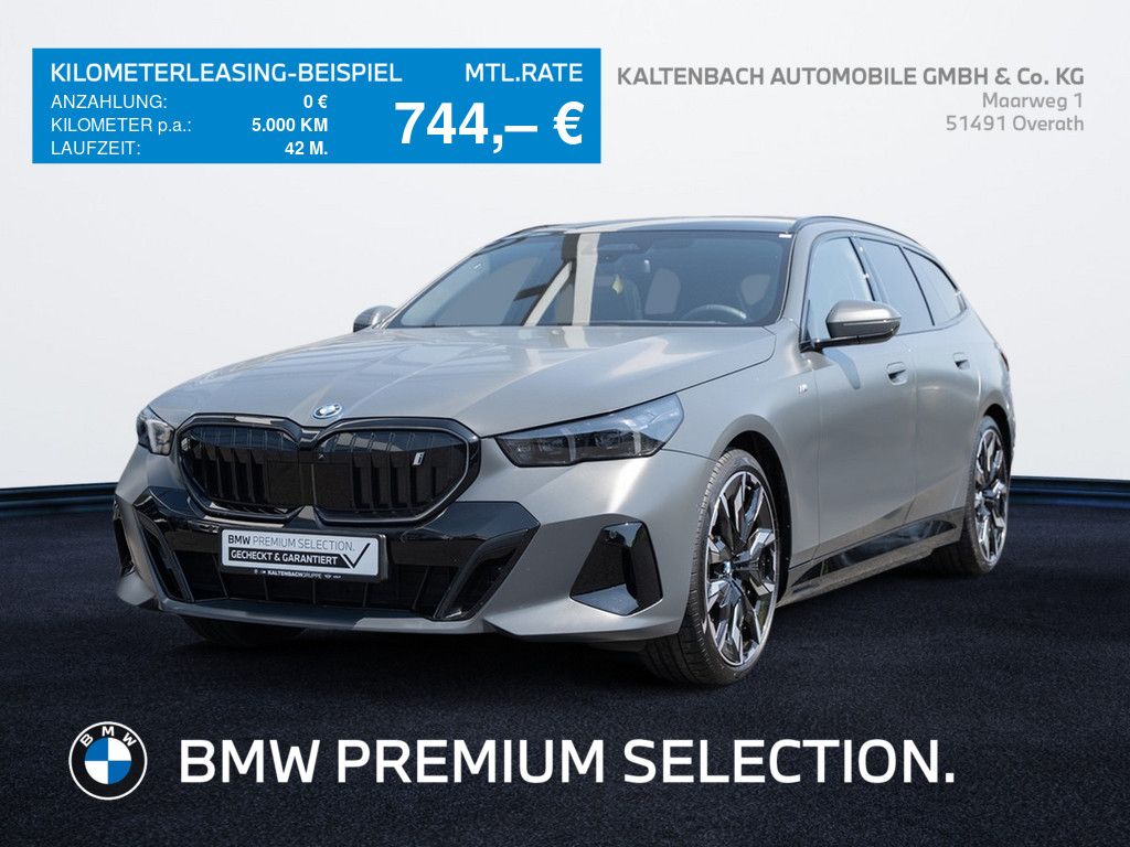 BMW i5 Touring 40 xDrive M-Sport Pro PANO AHK B&W