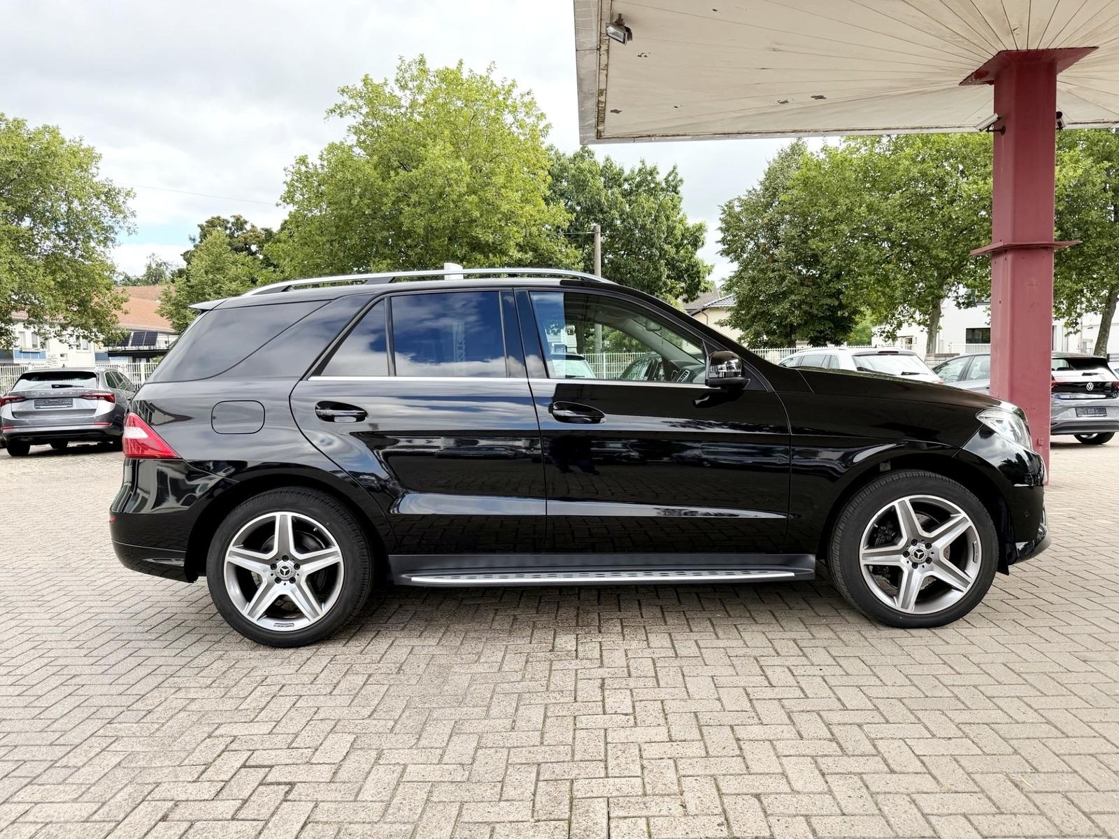 Mercedes-Benz ML 350 CDI AMG LINE/COMAND/SSD/KAMERA/LEDER