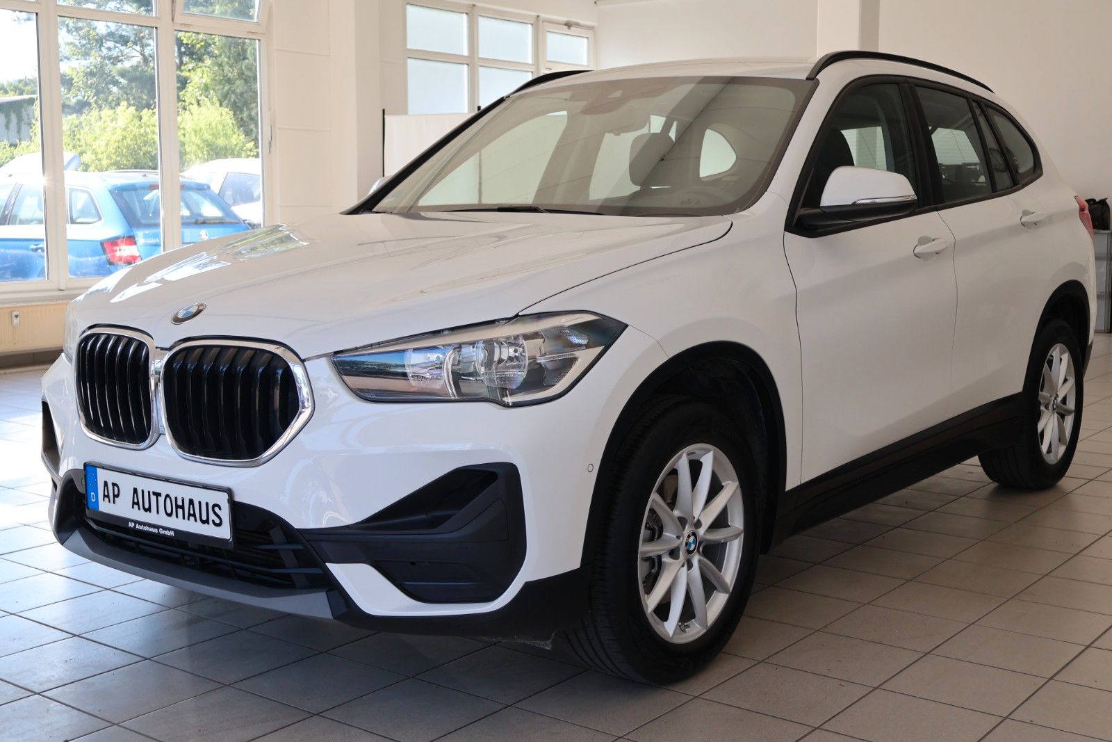 BMW X1 sDrive 18 d Advantage Scheckheft 8FACH foto 8