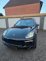 Porsche Cayenne-Diesel-SH bei Porsche  - Porsche Cayenne in Mönchengladbach