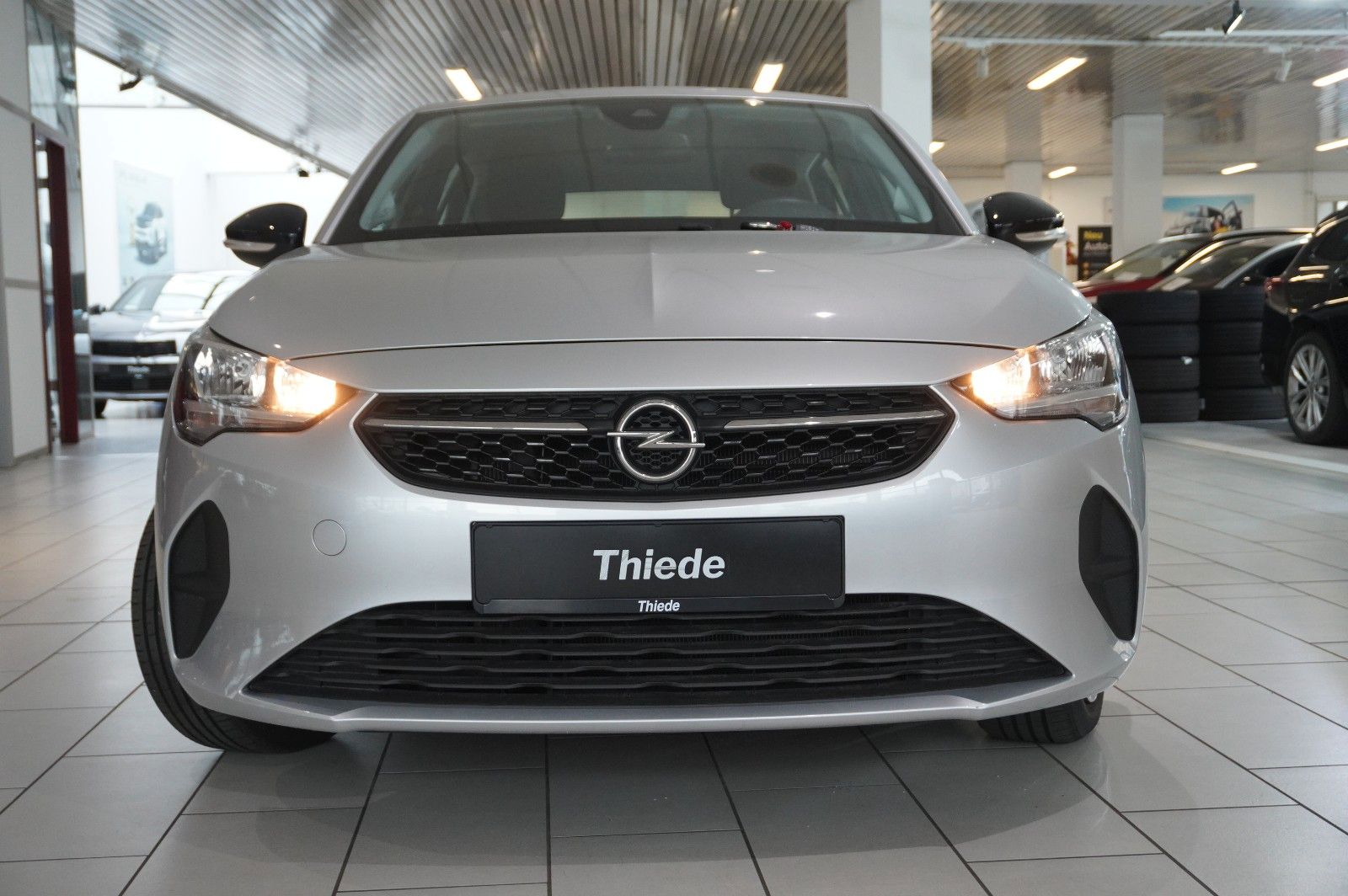 Fahrzeugabbildung Opel Corsa-e F EDITION 7KW NAVI/VIRT/TEMP/DAB/WÄRMEP.