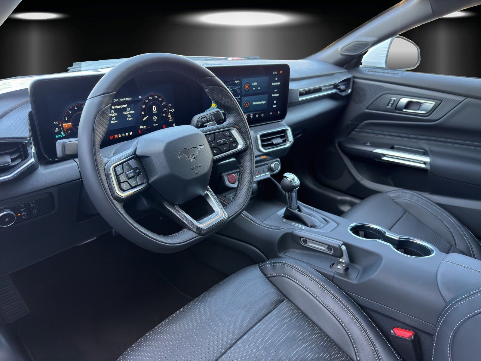 Fahrzeugabbildung Ford Mustang Fastback GT MagneRide Bremsen Rot