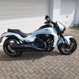 Suzuki Intruder M1800R - SUZUKI M1800R