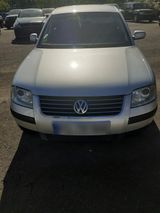 Volkswagen V W Passat Limousine  3BGB. 1.9  Tdi. - Volkswagen Passat mit Diesel-Antrieb: Limousine, 3b TDI