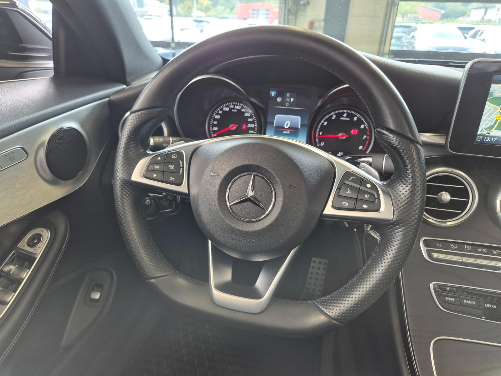 Mercedes-Benz C 180 CABRIO AMG LINE NAVI LED SHZ 360CAM DISTRO