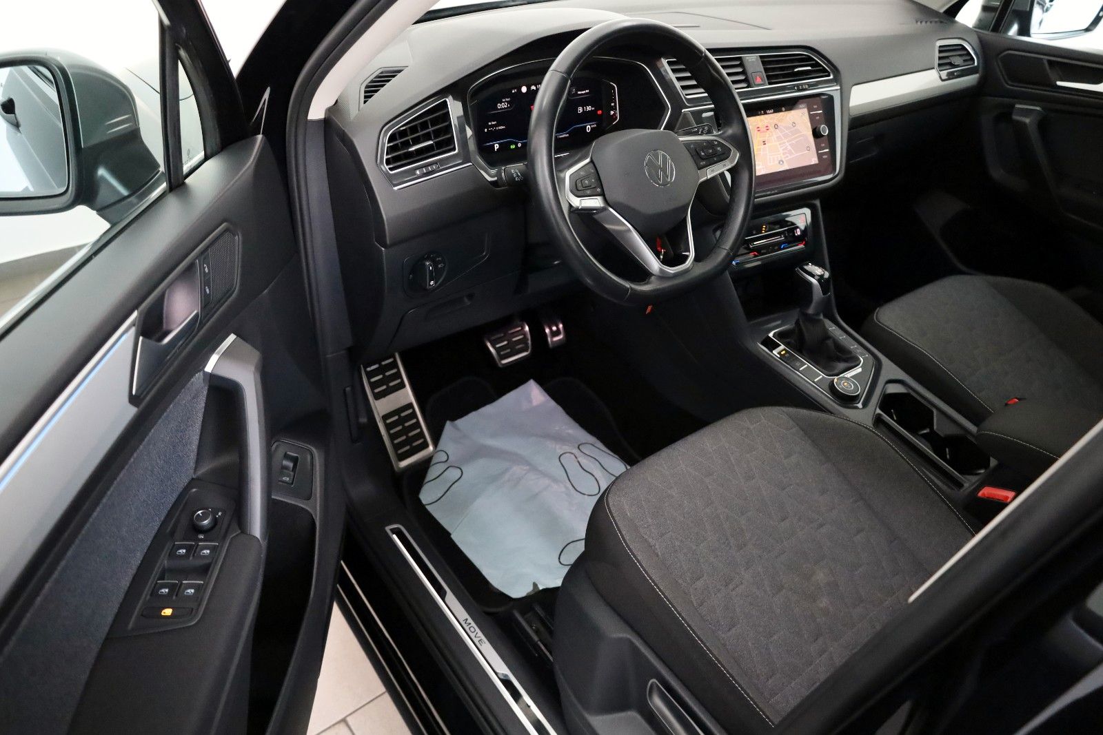 Fahrzeugabbildung Volkswagen Tiguan Allspace Move 4Motion,Navi,LED,Kamera,ACC