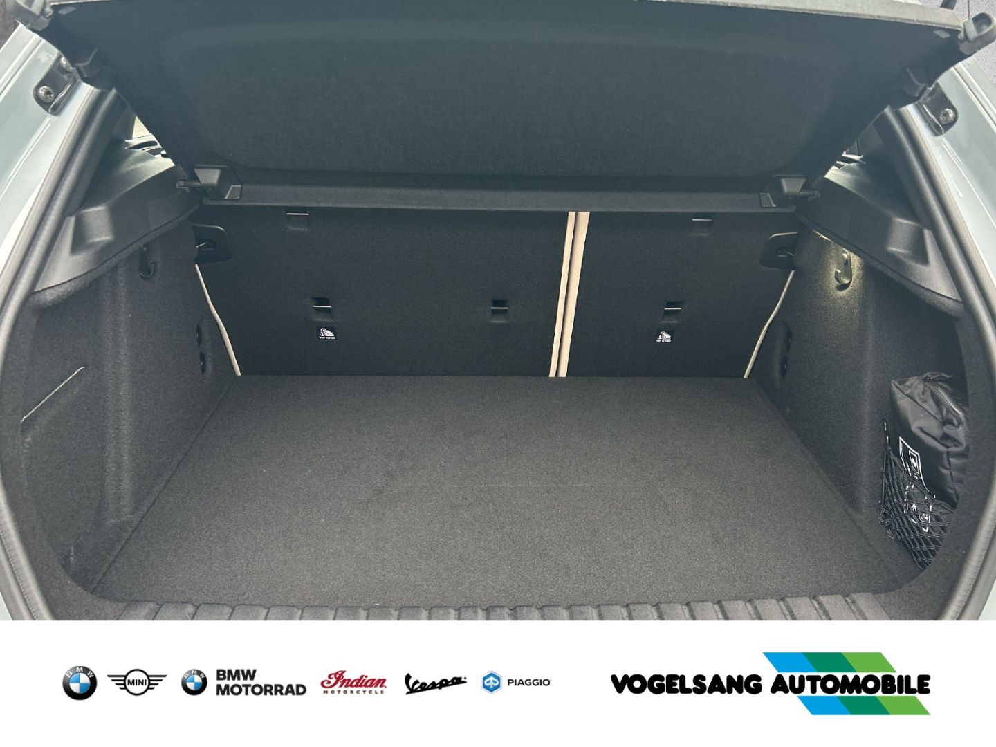 Fahrzeugabbildung BMW 120 iA M Sport Park-Assistent Navi groß Head-Up