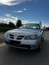 Nissan Almera 1.5 visia plus visia plus - Nissan Almera mit Benzin-Antrieb: Limousine, 1.5