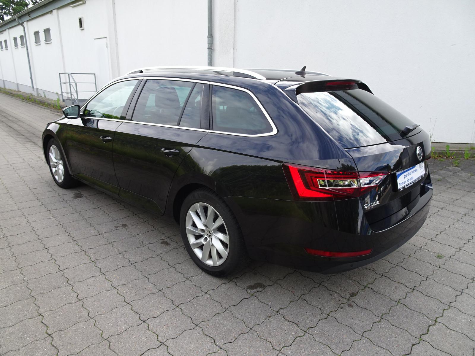 Skoda Superb 2.0 TDI SCR 140kW DSG Style Combi