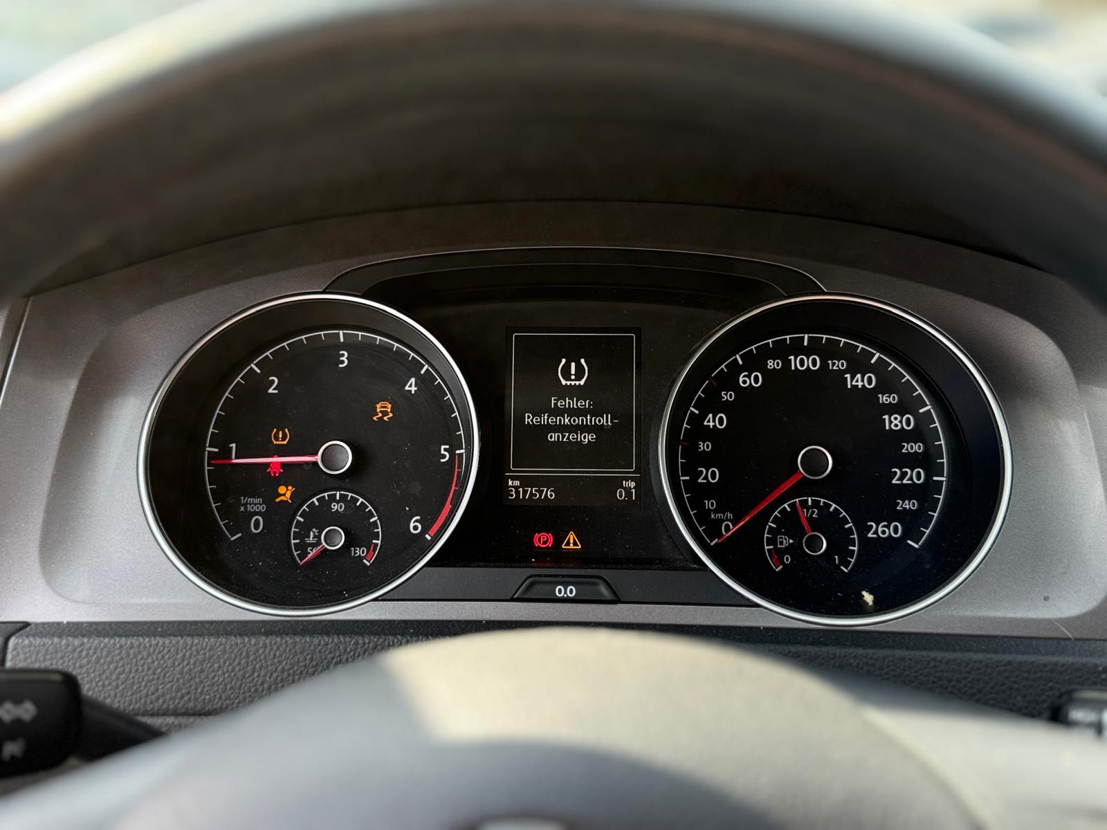 Volkswagen Golf 2015 — photo 12