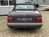 Mercedes-Benz E 220 Cabriolet/Scheckheft gepflegt/Klima/SHZ - gebrauchte Mercedes-Benz E 220 aus dem Jahr 1993