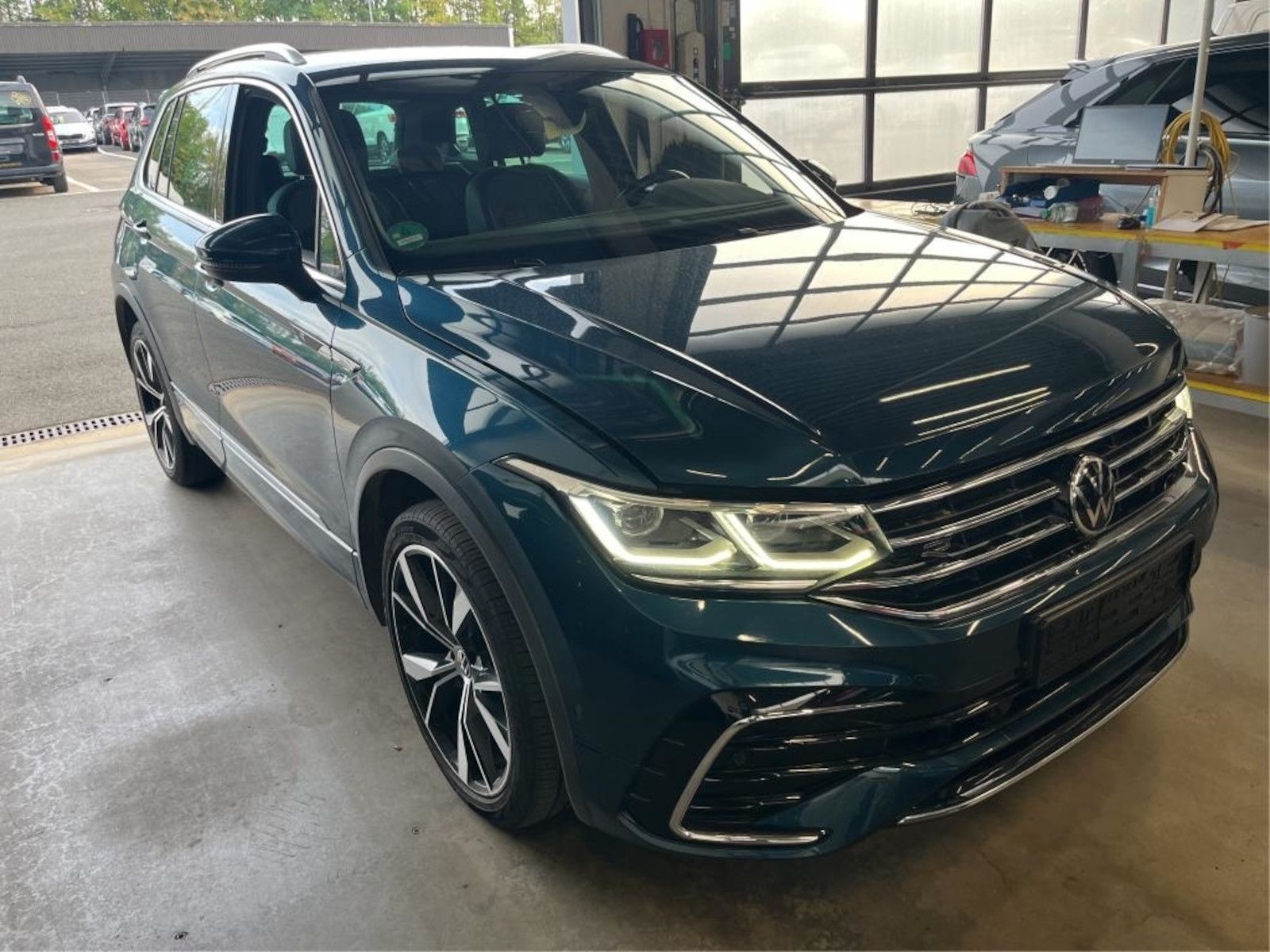 Volkswagen Tiguan R-Line 4M ACC AHK MATRIX ViCo CAM foto 4