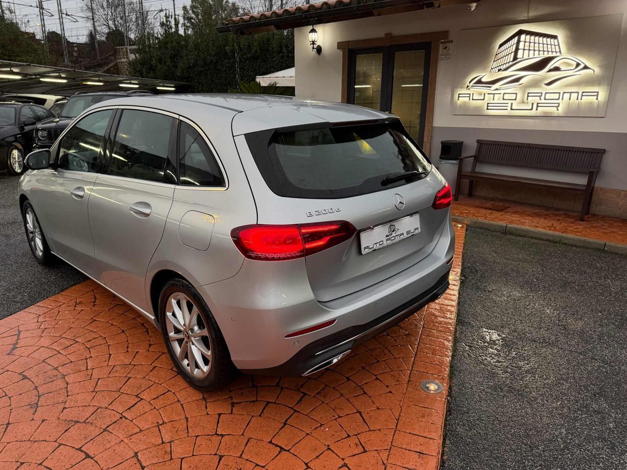 Mercedes-Benz B 200 d Automatic Premium FULL! TA imagem 3