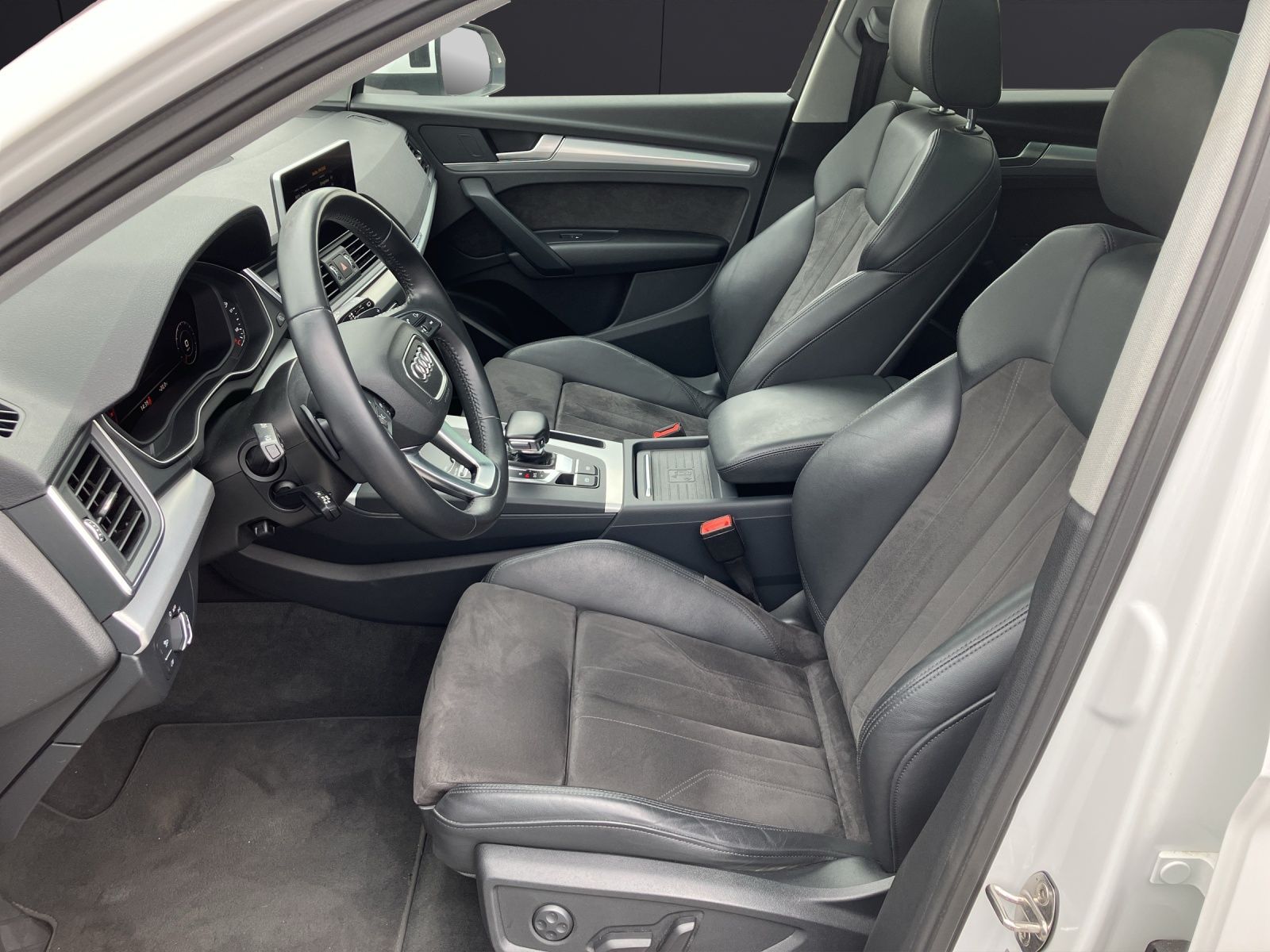 Fahrzeugabbildung Audi Q5 40 TDI quattro S-Line Matrix Navi ACC STHZ SH