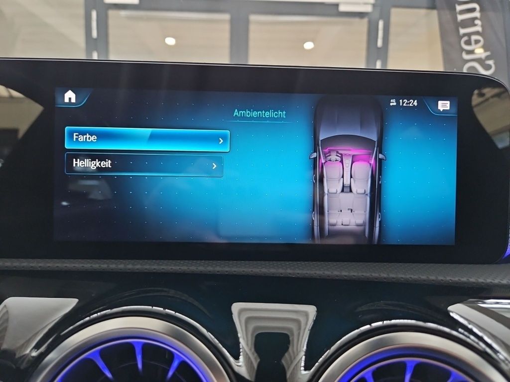 Fahrzeugabbildung Mercedes-Benz CLA 200 SB AMG Night AHK LED 360° Sport Sound