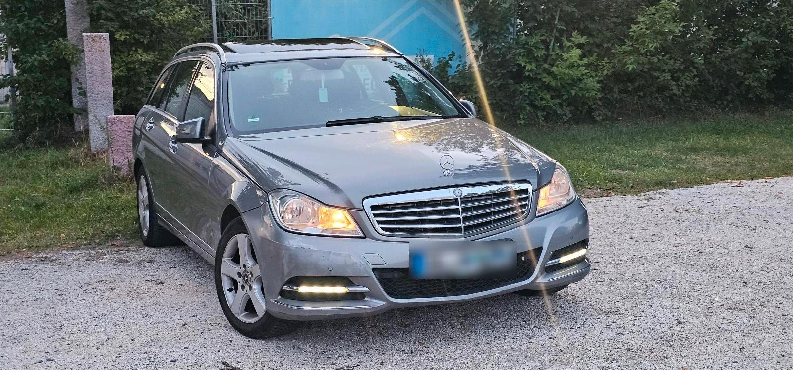 Mercedes-Benz C 220