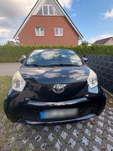 Toyota iQ Schwarz - Toyota IQ Gebrauchtwagen in Hamburg