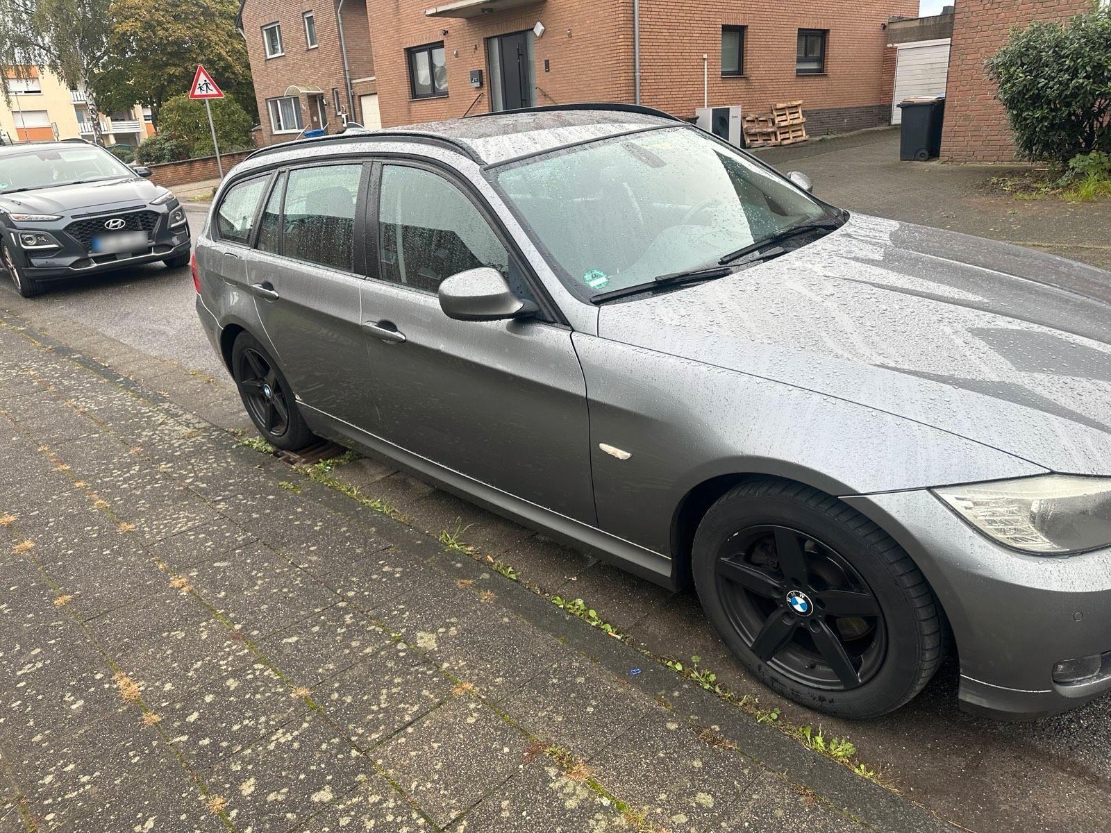 BMW 318 2012 — engine 143 HP (105kW)