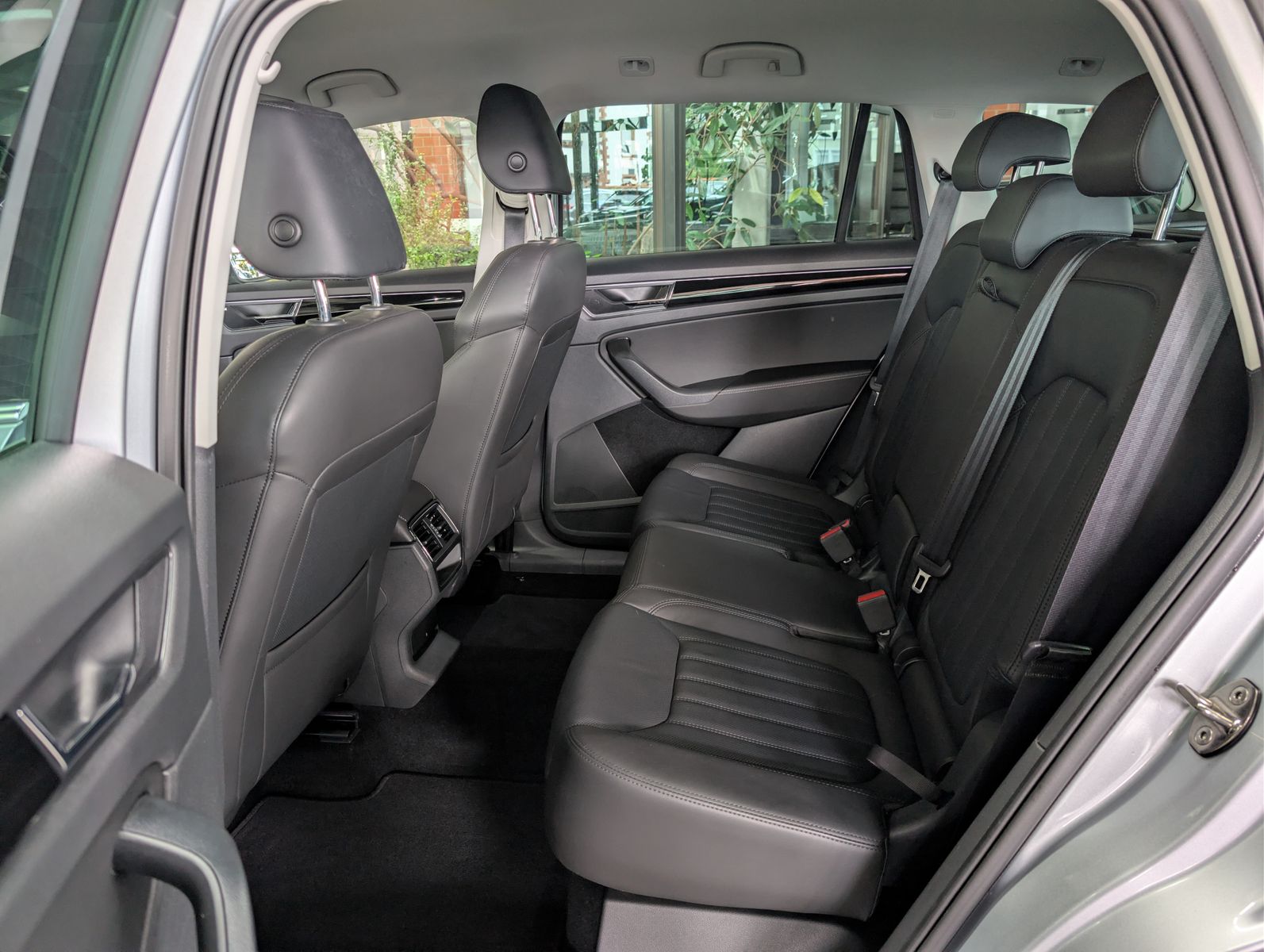 Fahrzeugabbildung SKODA Kodiaq L&amp;K 4x4 CANTON LEDER 360° ACC MEMO VIRT