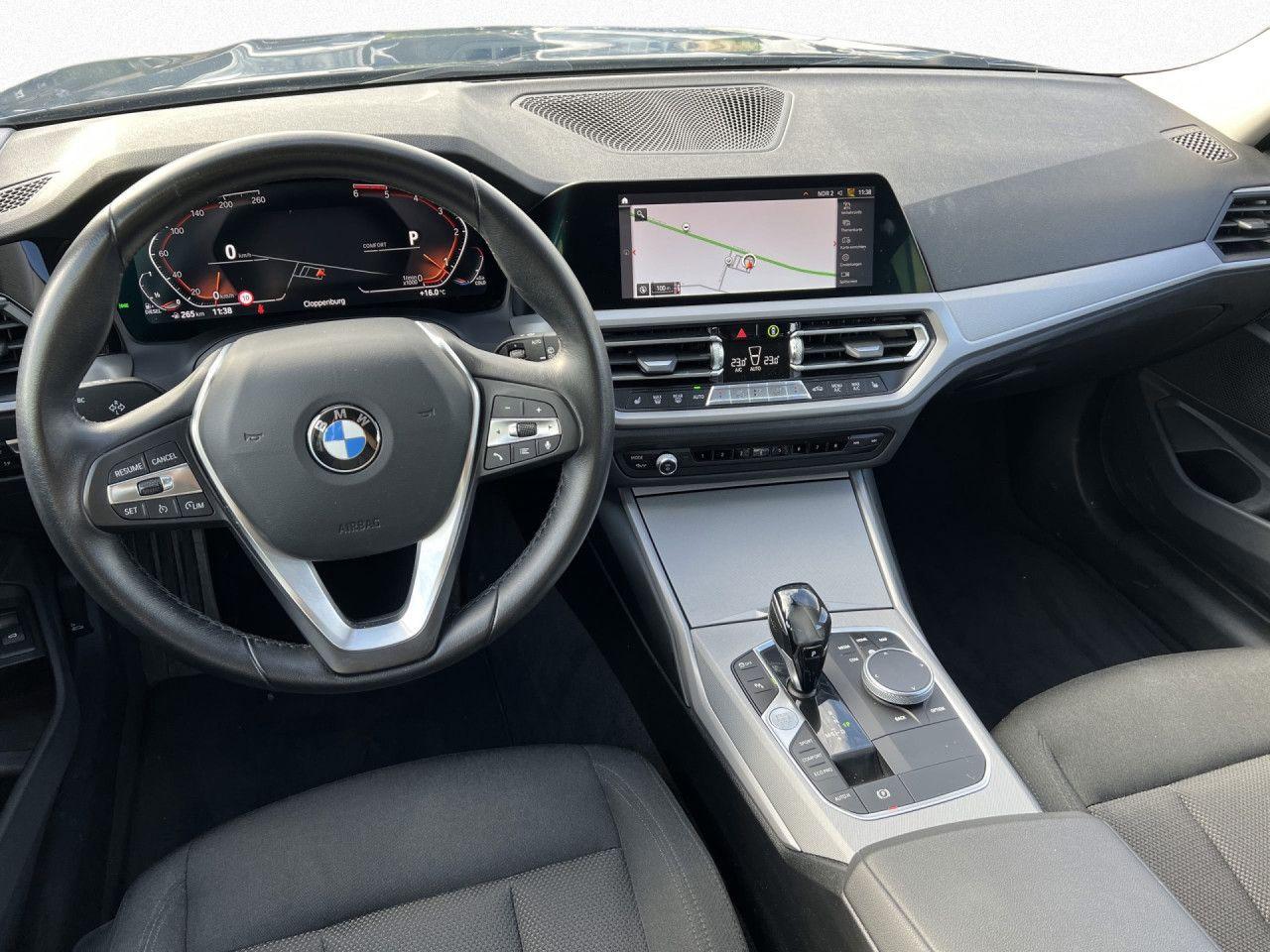 BMW 318d Touring  Live Prof LED SHZ 3Klima PDC Komf.