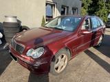 Mercedes-Benz C 320  T  4Matic Avantgarde orig.101´KM - Mercedes-Benz C 320 mit Benzin-Antrieb