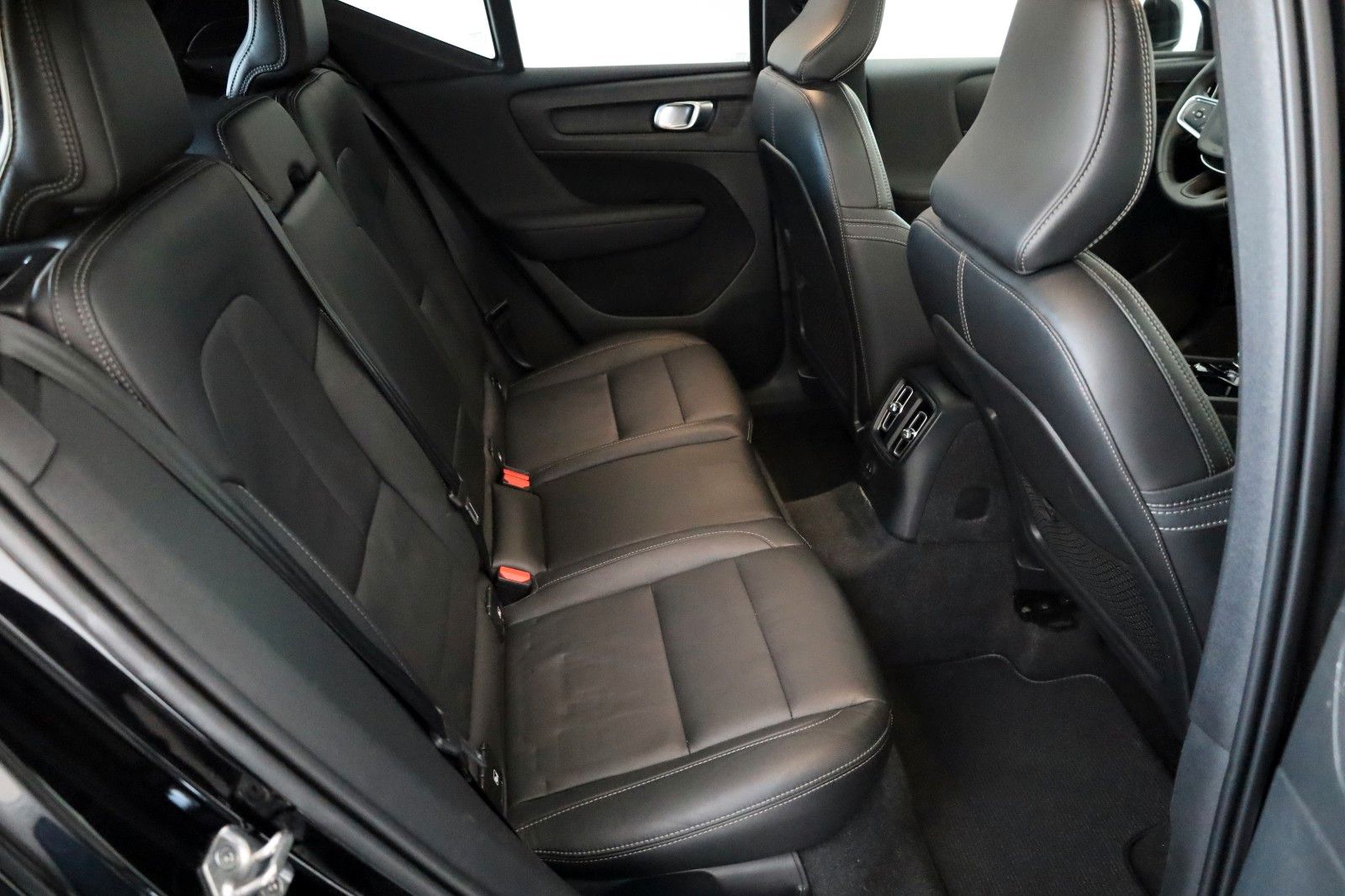 Fahrzeugabbildung Volvo XC40 Inscription,Leder,Navi,LED,SH,360Kamer,Pano