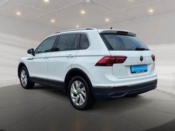 Volkswagen Tiguan - 4