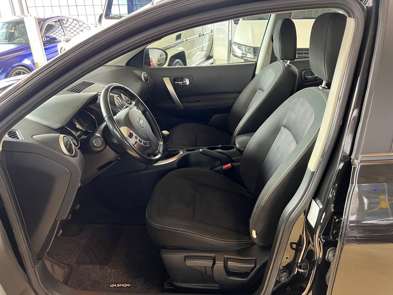 Fahrzeugabbildung Nissan Qashqai 2.0 Acenta *NAVI*RÜCKFAHRKAMERA*1.HAND*