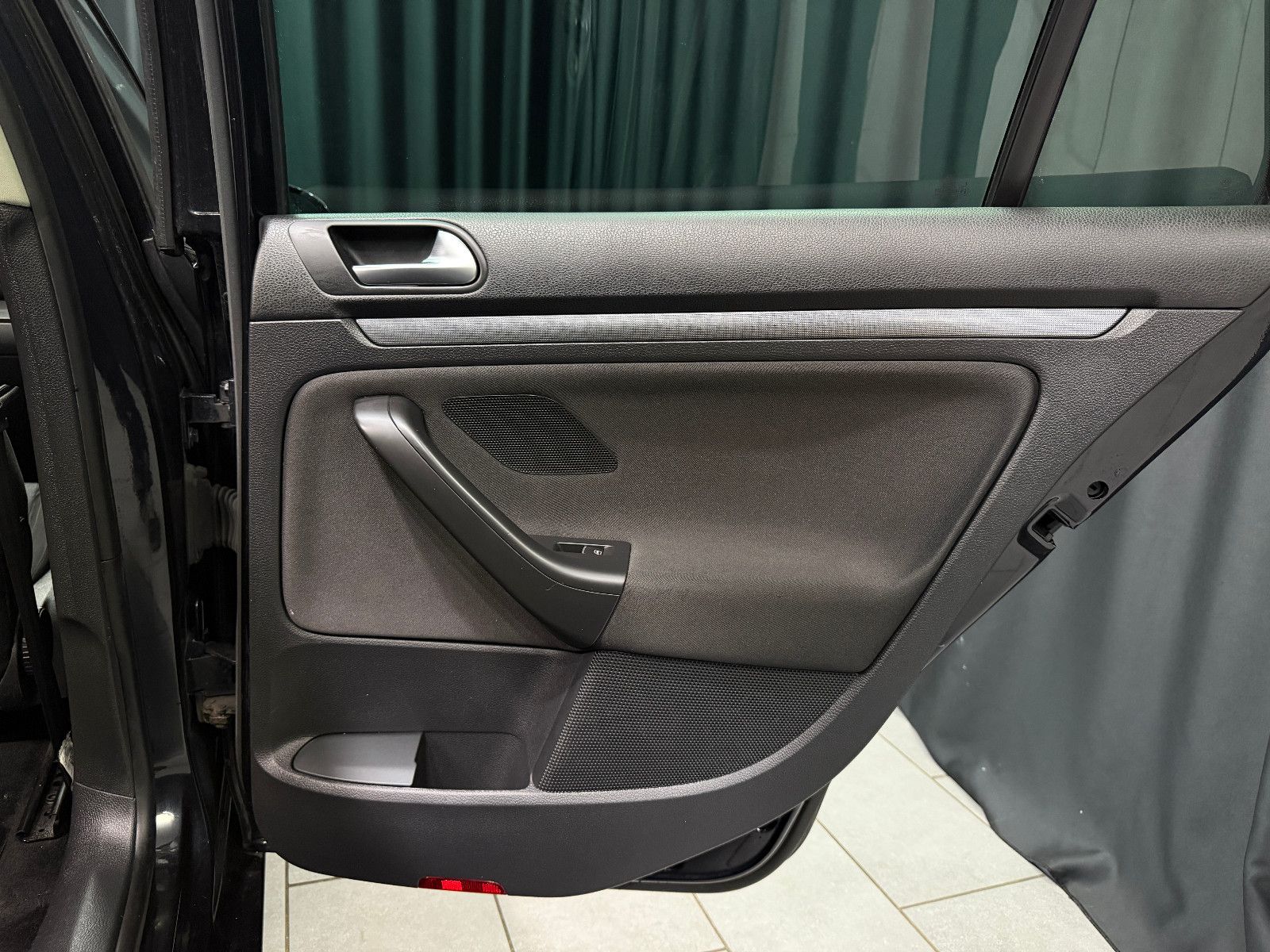 Fahrzeugabbildung Volkswagen Golf VI Variant Style BlueMotion |DSG|NAVI|AHK