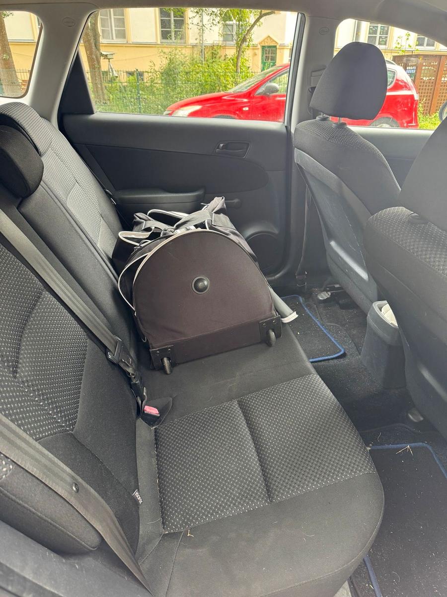Hyundai i30 2011 — photo 9