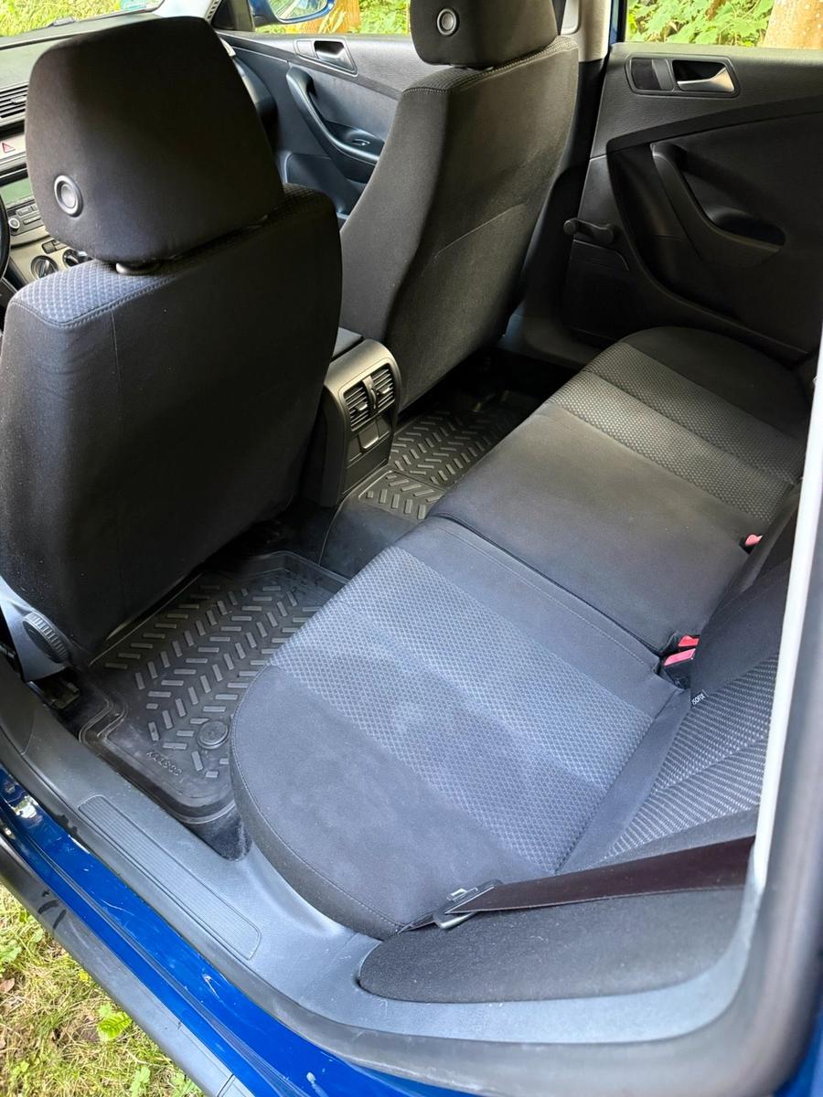 Volkswagen Passat 2009 — photo 12