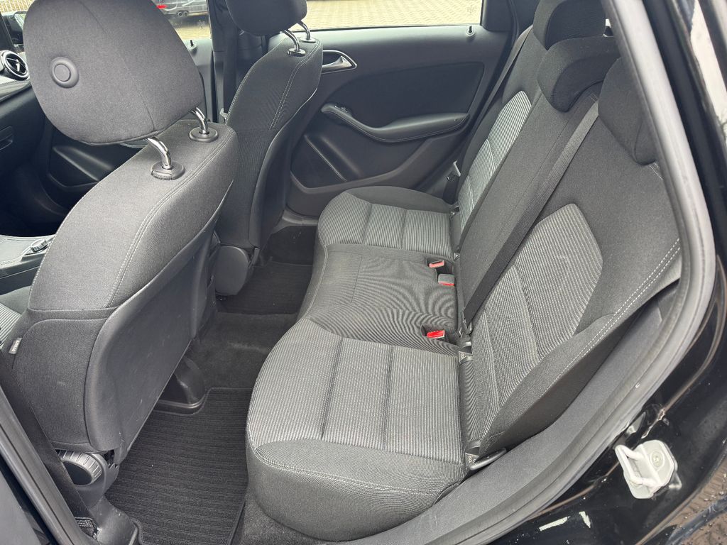 MERCEDES-BENZ B 200d Autom.*XENON*NAVI* MERCEDES-BENZ B 200d Autom.*XENON*NAVI*