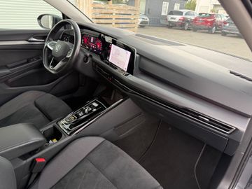 Volkswagen Golf - 11