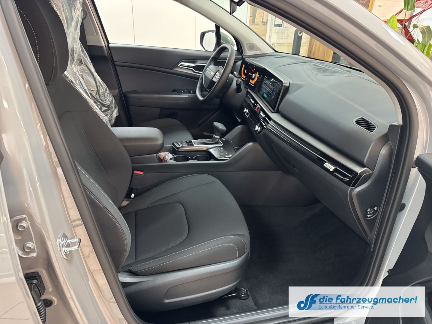 Fahrzeugabbildung Kia Sportage 1.6 T-GDI AWD 7DCT 2-Zonen-Klimaautomat