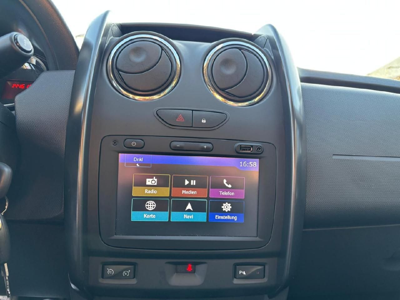 Detailbild 8 Duster I Laureate 4x2 SHZ*Navi