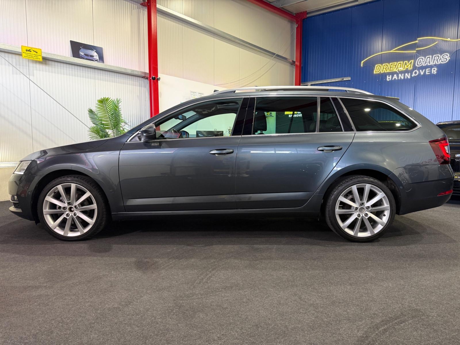 Skoda Octavia Combi Style*PANO*KAMERA*CARPLAY*MEMORY