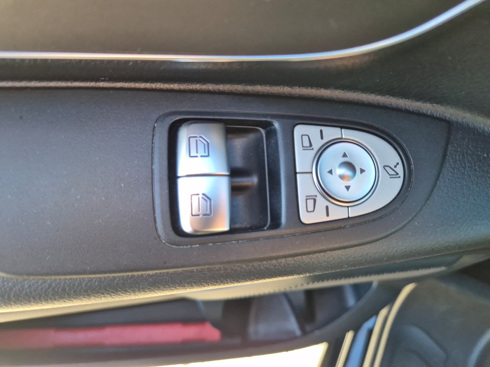 Fahrzeugabbildung Mercedes-Benz Vito 119 Tourer lang SELECT extralang LEDER*AHK