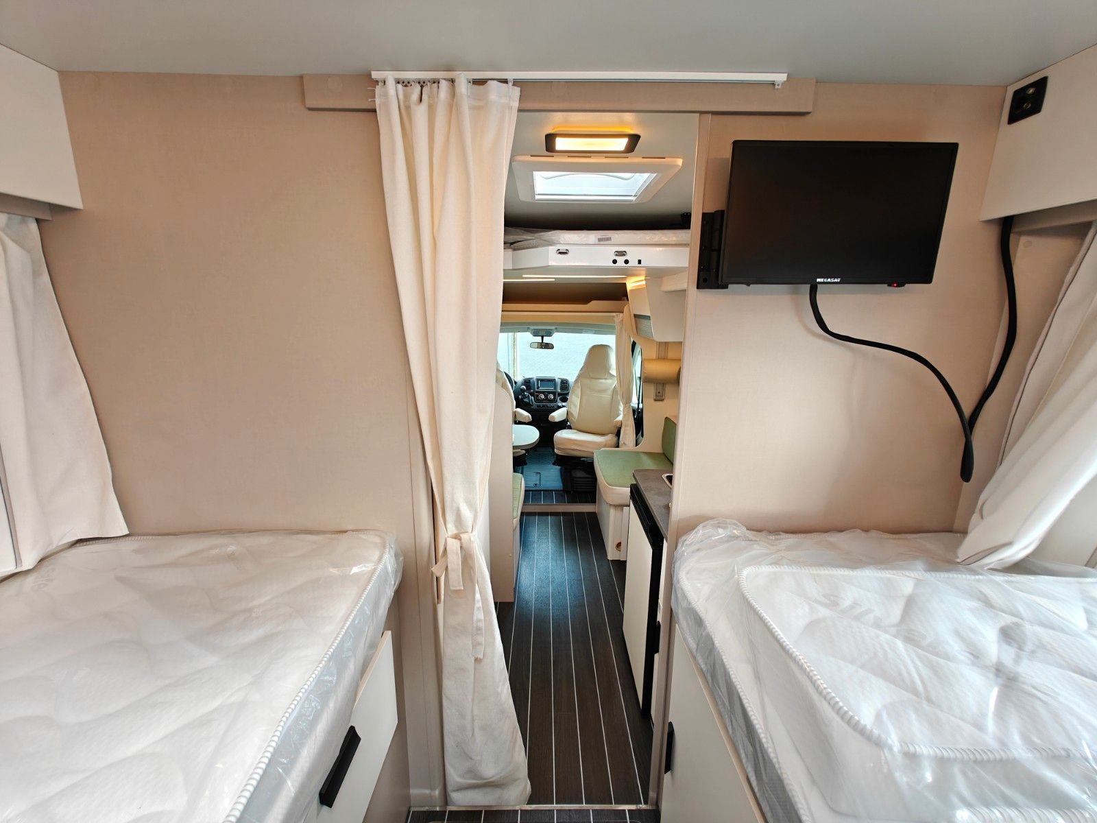 Fahrzeugabbildung XGO Dynamic 98 Plus - Modell 2025