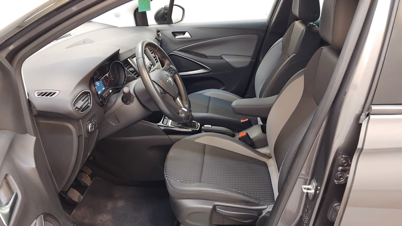 Opel Crossland X (11/2019, Benzin)