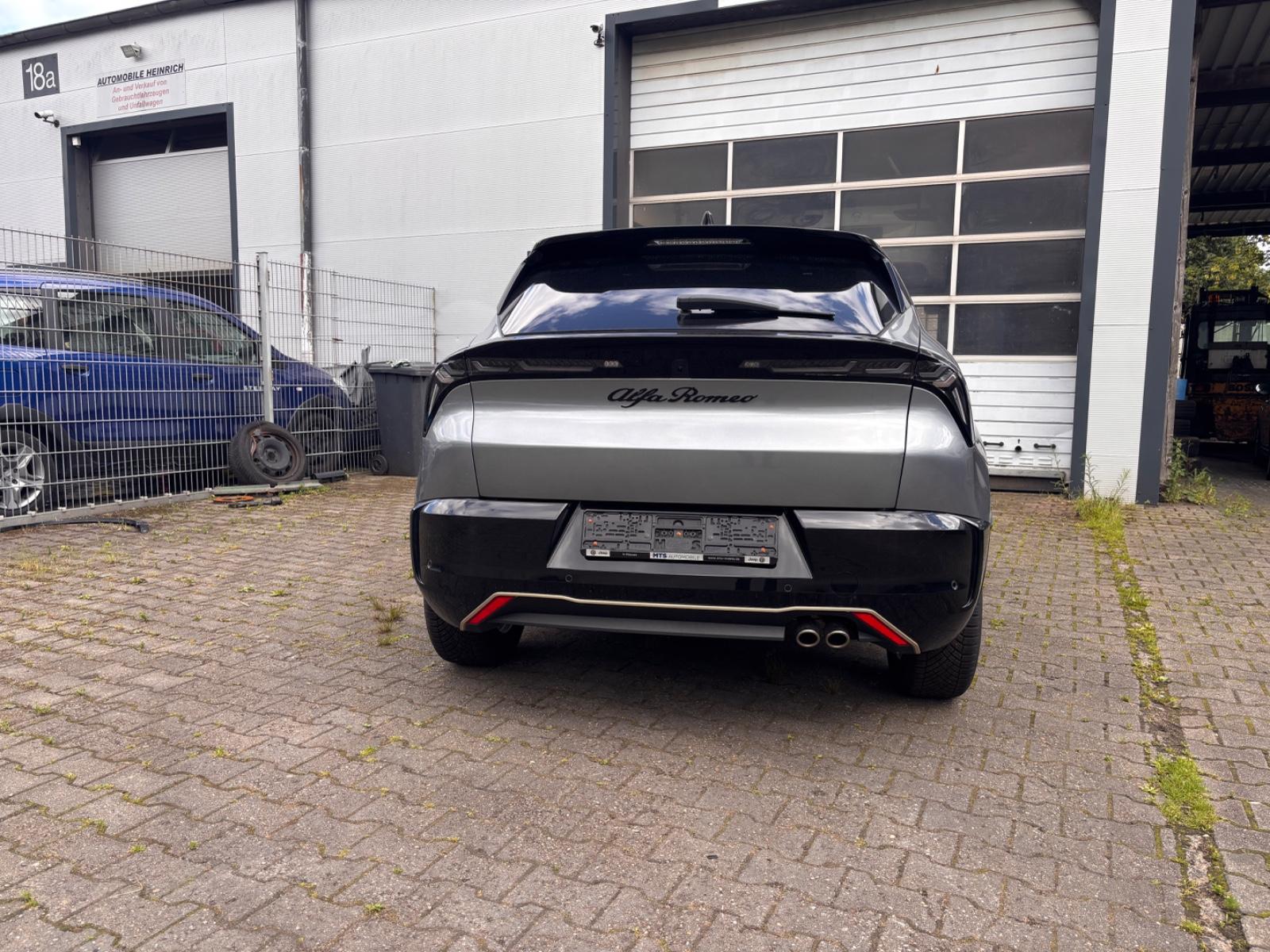 Alfa Romeo Junior Ibrida 1.2 MHEV VGT Intensa e-DCT6
