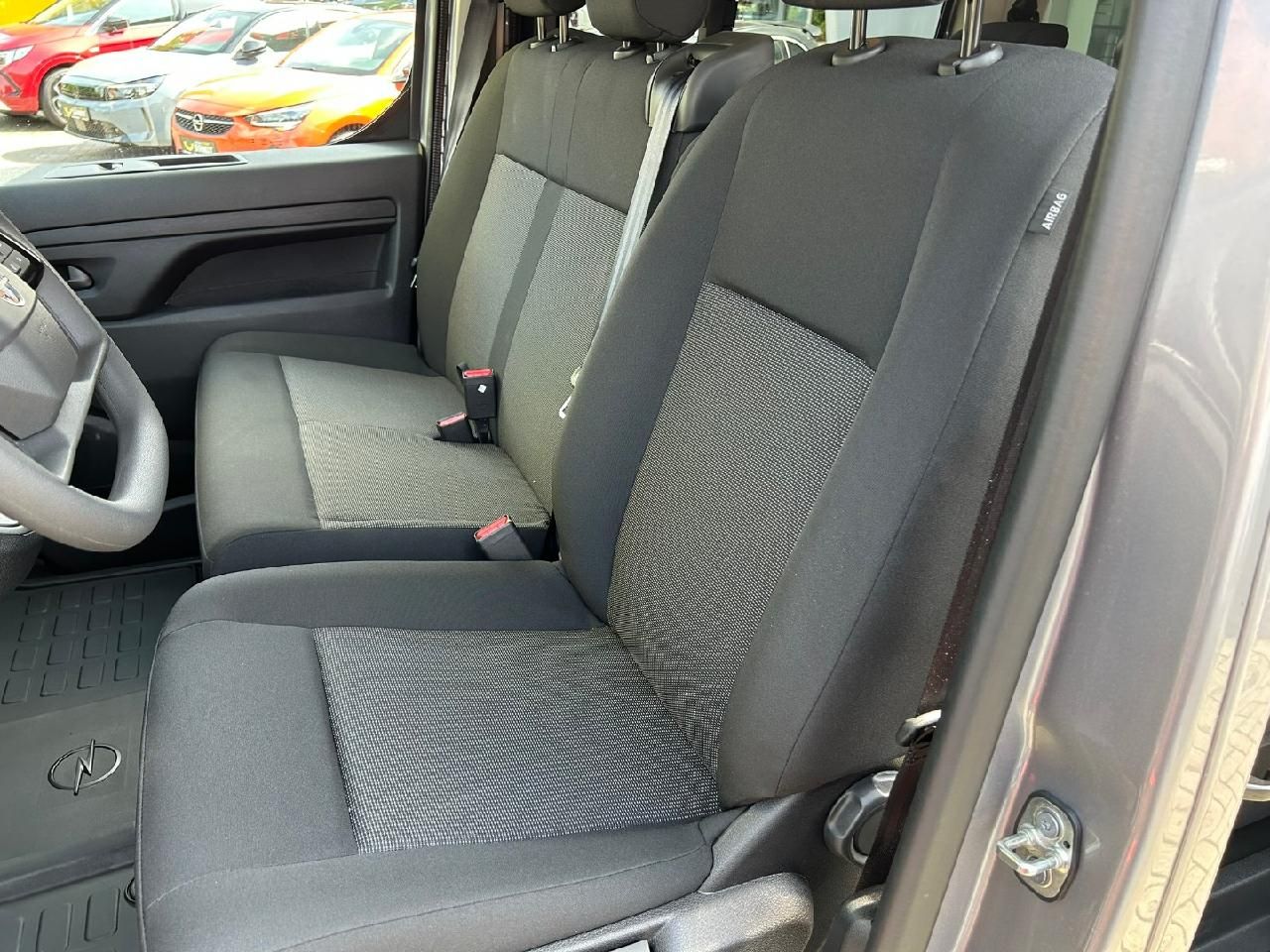 Fahrzeugabbildung Opel Zafira Life Edition XL