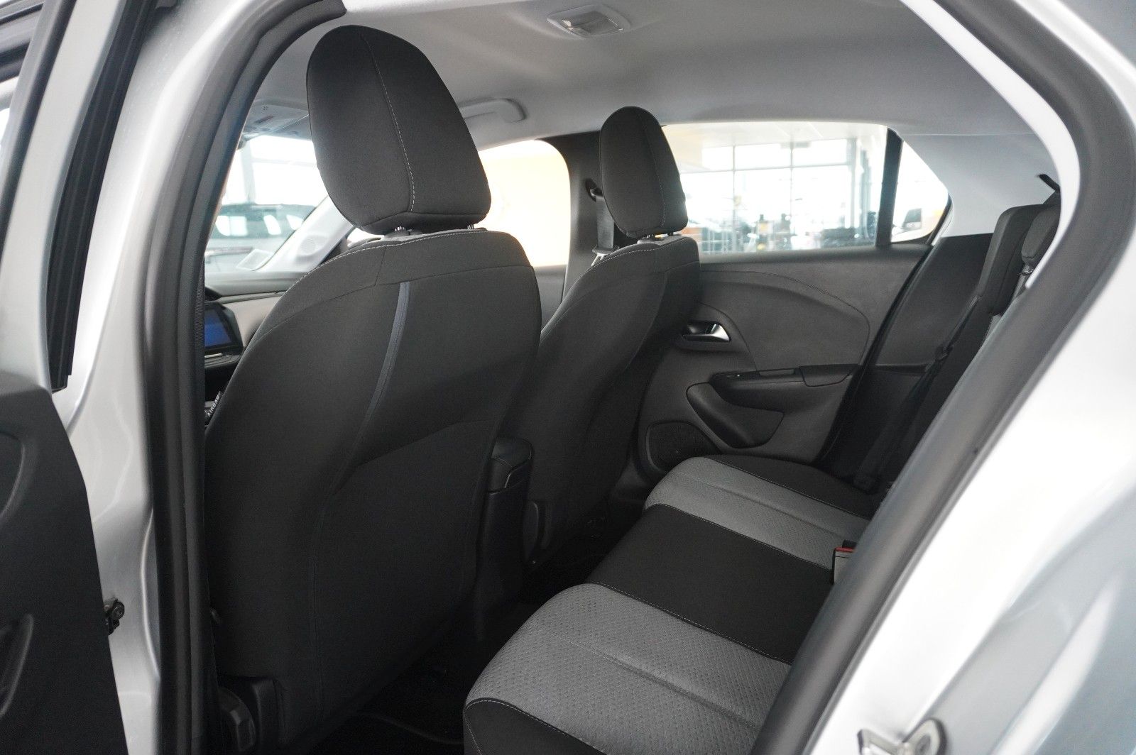 Fahrzeugabbildung Opel Corsa F 1.2 FACELIFT NAVI/LED/KAMERA/VIRTU./SHZ
